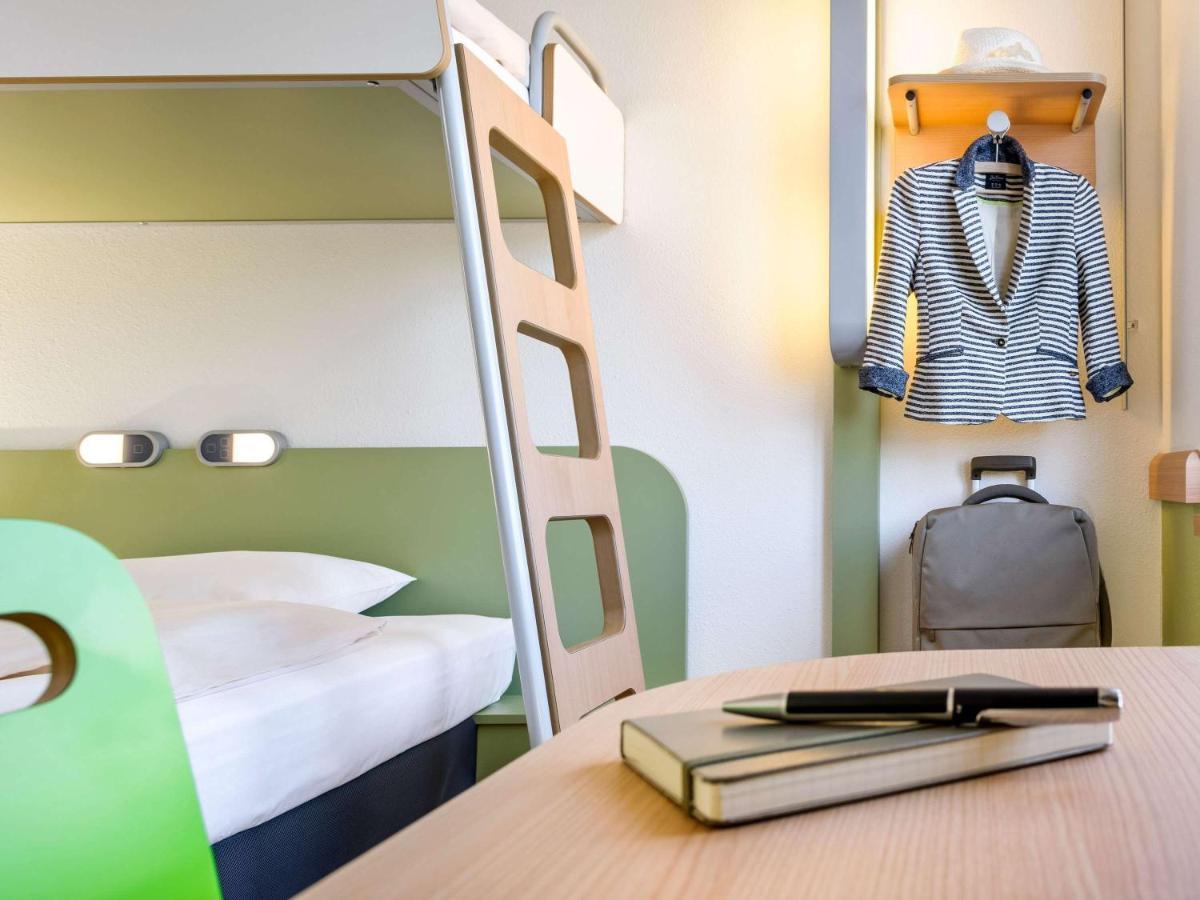 Hotel Ibis Budget Aix Les Bains - Gresy Exterior foto