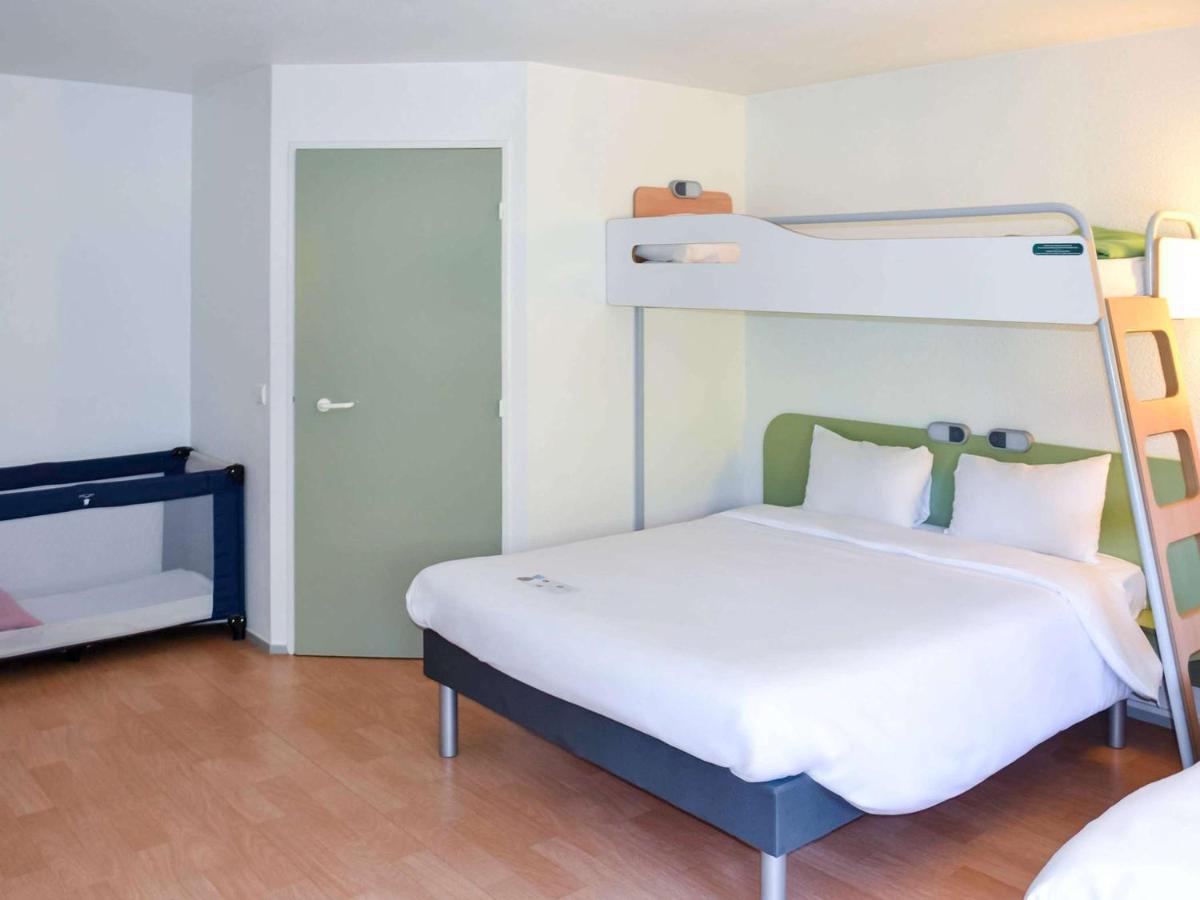 Hotel Ibis Budget Aix Les Bains - Gresy Exterior foto