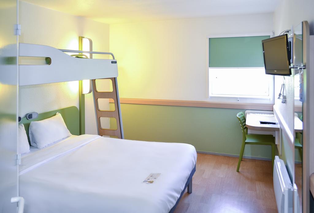 Hotel Ibis Budget Aix Les Bains - Gresy Exterior foto